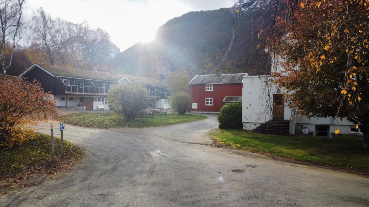 Setnes Feriesenter Hostel Veblungsnes Екстериор снимка