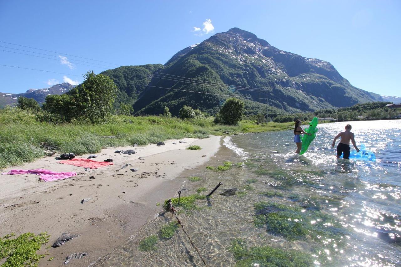 Setnes Feriesenter Hostel Veblungsnes Екстериор снимка